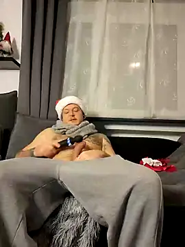 JanyXclusive online show from 12/15/24, 03:24