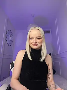 horny blondiee online show from 03/22/25, 11:32