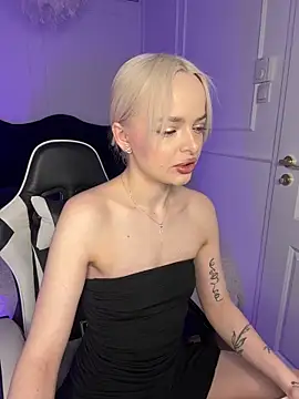 horny blondiee online show from 03/23/25, 08:15