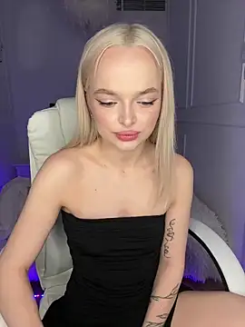 horny blondiee online show from 12/21/25, 03:19