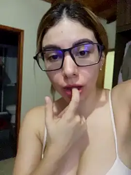 ARIA SUGARUB online show from 12/21/24, 10:40