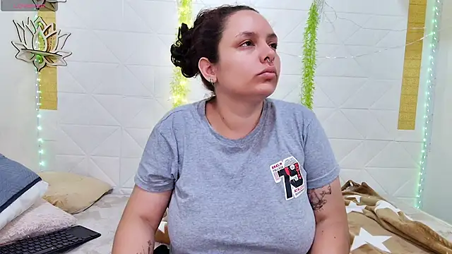 Snapshot of Mabelydani chatting on 02/01/25, 10:59 Mabelydani online show from 02/01/25, 10:59