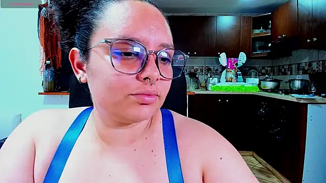 Snapshot of Mabelydani chatting on 09/27/25, 10:15 Mabelydani online show from 09/27/25, 10:15