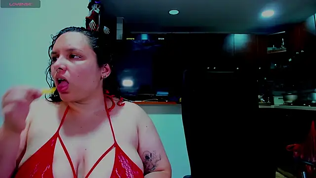 Snapshot of Mabelydani chatting on 10/25/25, 10:59 Mabelydani online show from 10/25/25, 10:59