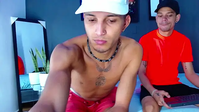 Friendsofeverything  online show from 12/23/24, 04:17