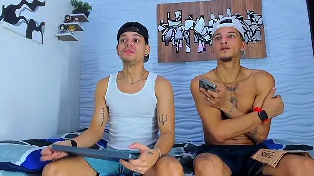 Friendsofeverything  online show from 09/23/25, 01:14