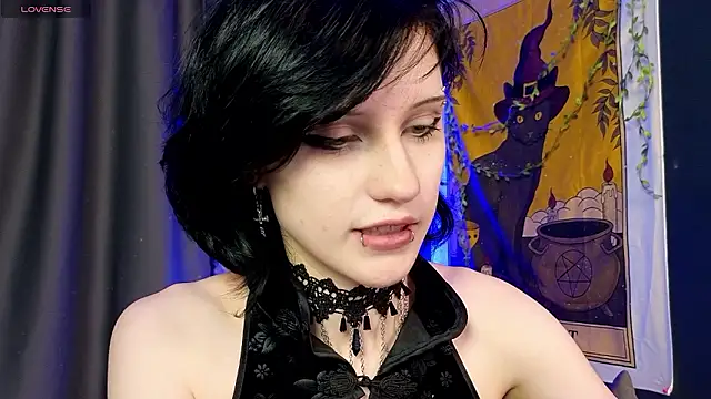 Snapshot of dark_vamp_ chatting on 12/04/24, 03:15 dark vamp  online show from 12/04/24, 03:15