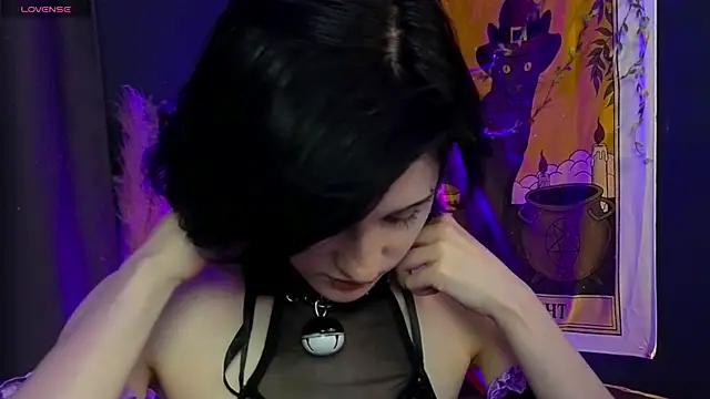 Snapshot of dark_vamp_ chatting on 12/05/24, 03:59 dark vamp  online show from 12/05/24, 03:59