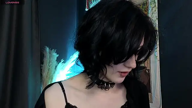 Snapshot of dark_vamp_ chatting on 12/05/24, 09:17 dark vamp  online show from 12/05/24, 09:17