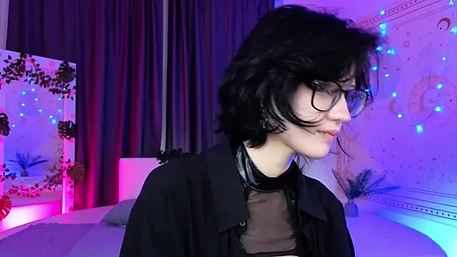 Snapshot of dark_vamp_ chatting on 12/22/24, 09:09 dark vamp  online show from 12/22/24, 09:09