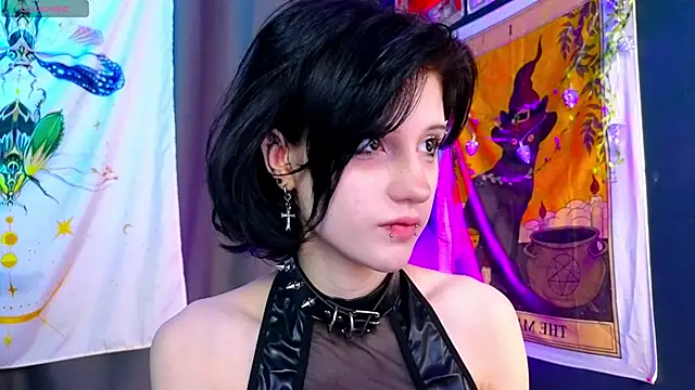 Snapshot of dark_vamp_ chatting on 12/28/24, 08:58 dark vamp  online show from 12/28/24, 08:58