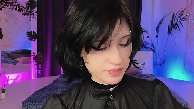 Snapshot of dark_vamp_ chatting on 01/15/25, 02:02 dark vamp  online show from 01/15/25, 02:02