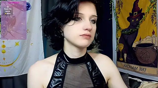 Snapshot of dark_vamp_ chatting on 01/17/25, 06:44 dark vamp  online show from 01/17/25, 06:44