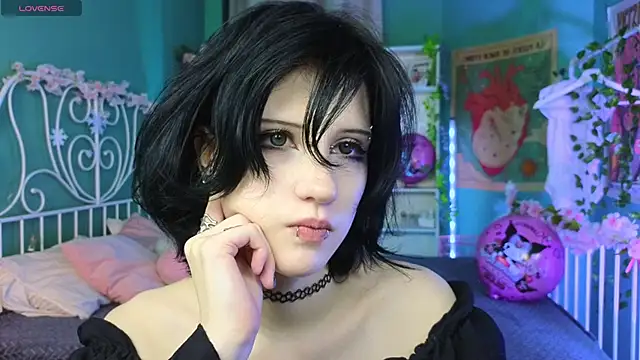 Snapshot of dark_vamp_ chatting on 02/20/25, 08:36 dark vamp  online show from 02/20/25, 08:36