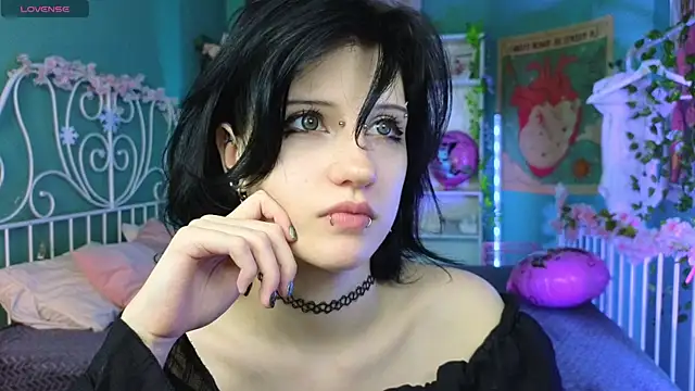 Snapshot of dark_vamp_ chatting on 02/21/25, 02:50 dark vamp  online show from 02/21/25, 02:50