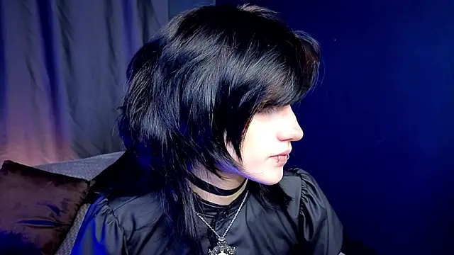 Snapshot of dark_vamp_ chatting on 09/29/25, 05:07 dark vamp  online show from 09/29/25, 05:07