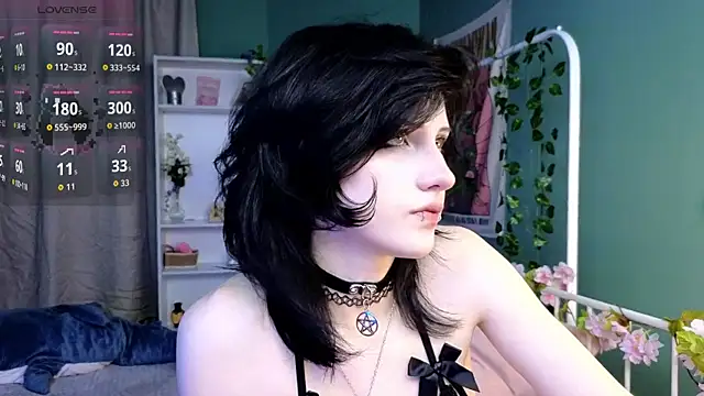 Snapshot of dark_vamp_ chatting on 10/10/25, 03:22 dark vamp  online show from 10/10/25, 03:22