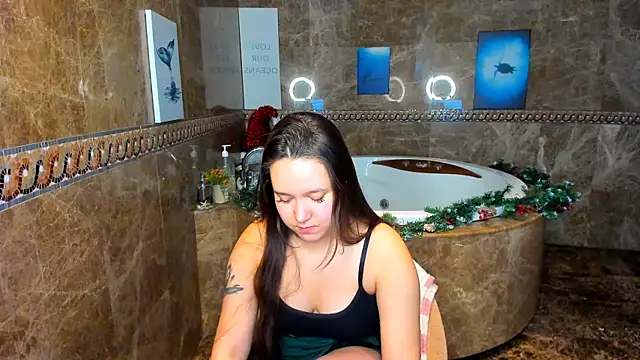 Snapshot of Mira_Karter chatting on 01/08/25, 04:55 Mira Karter online show from 01/08/25, 04:55