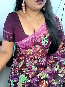 Snapshot of honey-sexy chatting on 03/05/26, 03:46 honey-sexy online show from 03/05/26, 03:46