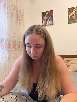 Snapshot of Joannakiss chatting on 11/05/25, 12:49 Joannakiss online show from 11/05/25, 12:49