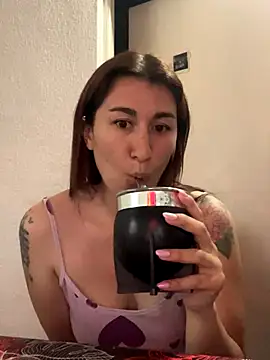 Snapshot of Constanzahud chatting on 09/20/25, 05:58 Constanzahud online show from 09/20/25, 05:58