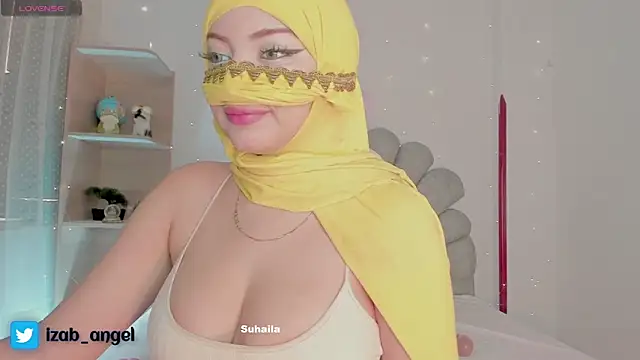 Snapshot of Amaltea chatting on 01/15/25, 02:56 Amaltea online show from 01/15/25, 02:56