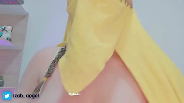 Snapshot of Amaltea chatting on 03/06/25, 04:38 Amaltea online show from 03/06/25, 04:38