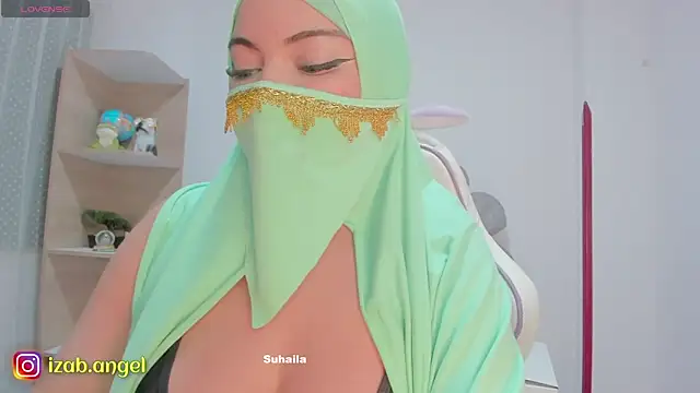 Snapshot of Amaltea chatting on 03/20/25, 07:35 Amaltea online show from 03/20/25, 07:35