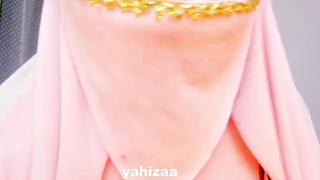 Snapshot of Amaltea chatting on 11/21/25, 09:13 Amaltea online show from 11/21/25, 09:13