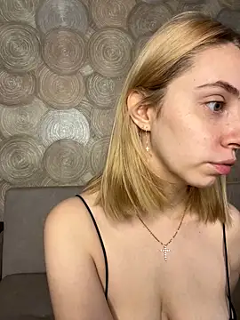 Kitty Katrine online show from 10/29/25, 06:15