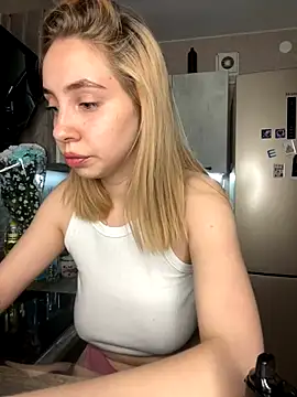 Kitty Katrine online show from 12/03/25, 05:11