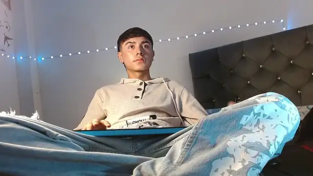 Snapshot of Im_juanda chatting on 01/24/25, 08:11 Im juanda online show from 01/24/25, 08:11