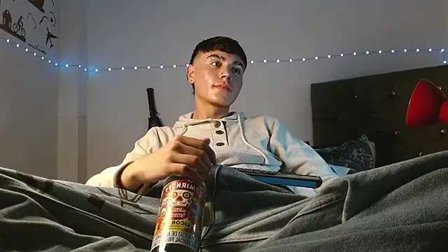 Snapshot of Im_juanda chatting on 02/22/25, 10:42 Im juanda online show from 02/22/25, 10:42