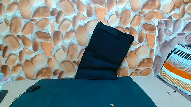 AfricanBigAssxx98 online show from 10/31/25, 09:27