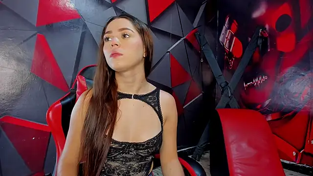 Hana and Zeta online show from 11/13/25, 12:15