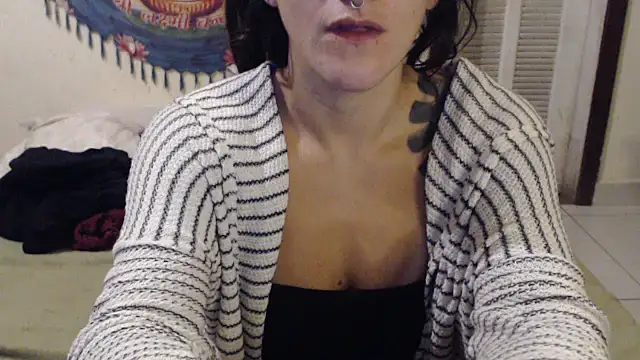 Snapshot of MissRebeka chatting on 05/12/26, 09:56 MissRebeka online show from 05/12/26, 09:56