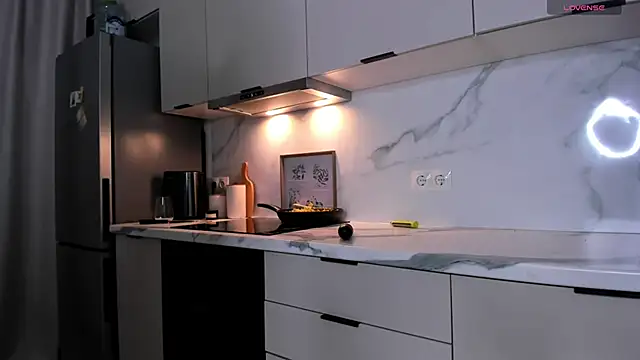 sincere shyness online show from 03/02/25, 03:59