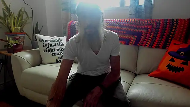 Snapshot of mindphu_k chatting on 11/06/25, 08:10 mindphu k online show from 11/06/25, 08:10