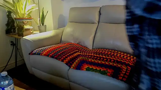 Snapshot of mindphu_k chatting on 11/14/25, 01:15 mindphu k online show from 11/14/25, 01:15