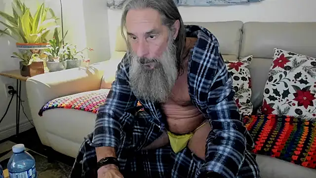 Snapshot of mindphu_k chatting on 12/05/25, 12:52 mindphu k online show from 12/05/25, 12:52