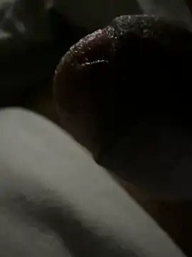 Snapshot of Pussylover_32 chatting on 12/26/24, 09:01 Pussylover 32 online show from 12/26/24, 09:01