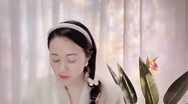 Snapshot of fanfan-FF chatting on 03/08/25, 11:58 fanfan-FF online show from 03/08/25, 11:58