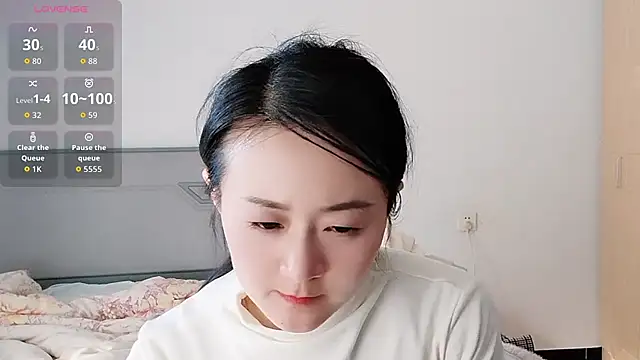 Snapshot of fanfan-FF chatting on 12/15/25, 07:01 fanfan-FF online show from 12/15/25, 07:01