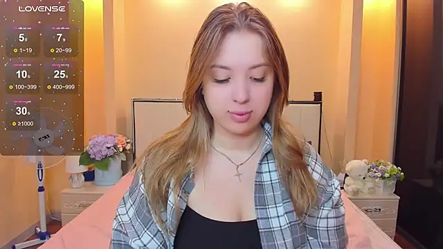 Snapshot of AlexissM chatting on 12/07/24, 11:51 AlexissM online show from 12/07/24, 11:51