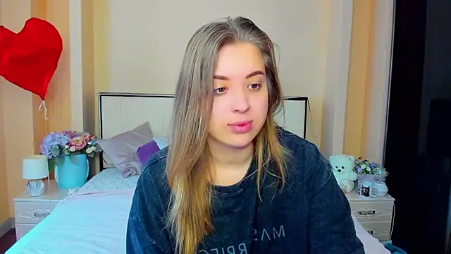 Snapshot of AlexissM chatting on 10/12/25, 06:56 AlexissM online show from 10/12/25, 06:56