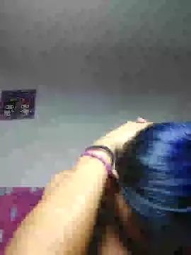 Snapshot of azulzulix chatting on 01/28/25, 04:39 azulzulix online show from 01/28/25, 04:39