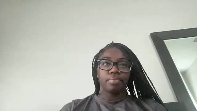 Snapshot of AveryJ99 chatting on 12/05/24, 01:38 AveryJ99 online show from 12/05/24, 01:38