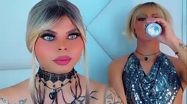 Snapshot of AdanKinng chatting on 01/08/25, 08:06 AdanKinng online show from 01/08/25, 08:06