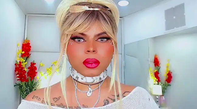 Snapshot of AdanKinng chatting on 03/14/25, 07:48 AdanKinng online show from 03/14/25, 07:48