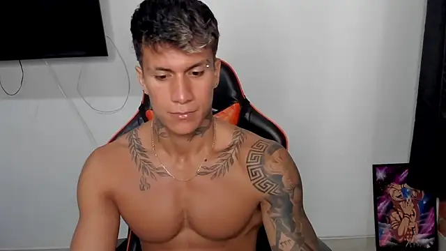 pettergrey1 online show from 10/23/25, 11:24